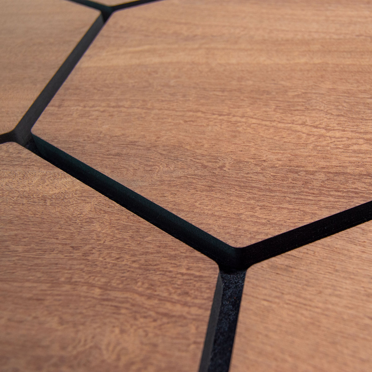 Sample hexagon wandpaneel gerookt eiken 2