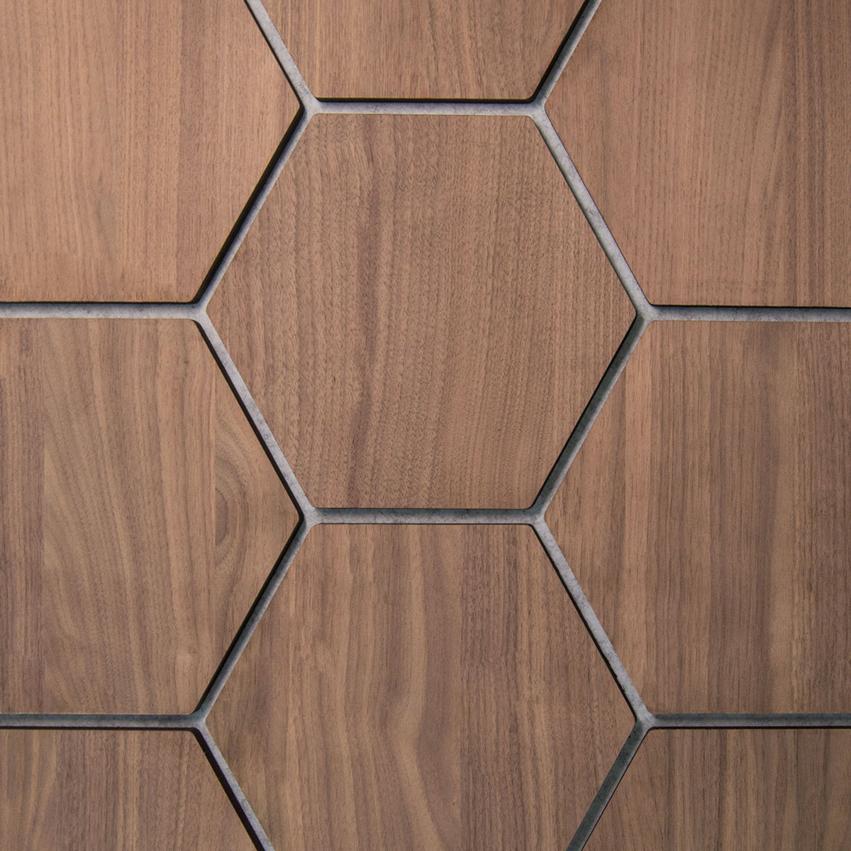 Sample hexagon wandpaneel walnoot met grijs vilt 4