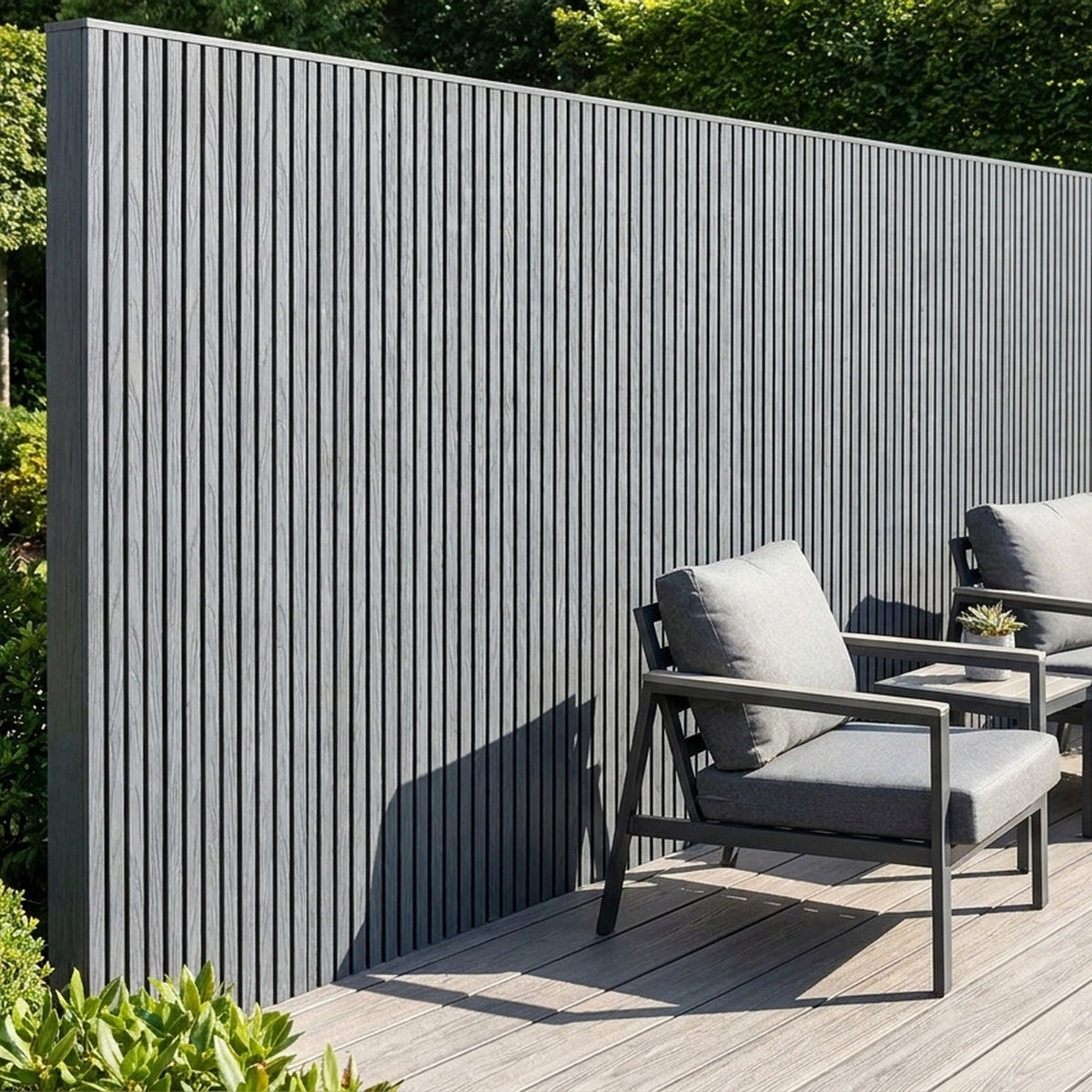 Buitenpanel Steengrijs 290 cm composiet gevelbekleding als privacyscherm in de tuin